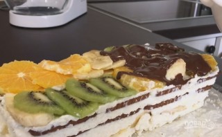 Творожный торт с фруктами без выпечки - фото шаг 9