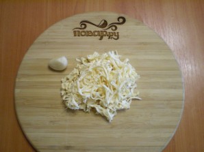 Картофель под сырным соусом - фото шаг 2