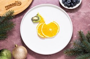 Фруктовая нарезка на год Лошади