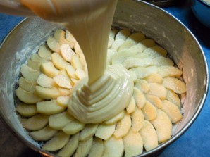 Крем-тесто для яблочного пирога - фото шаг 4