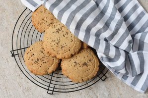 Постные ржаные лепешки - фото шаг 9