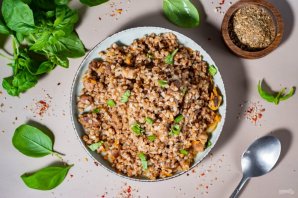 Каша с мясом в горшочке - фото шаг 14