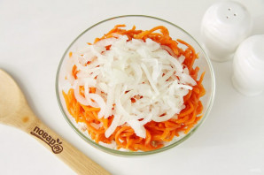 Салат с корейской морковкой и курицей - фото шаг 7