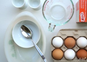 Красные пасхальные яйца - фото шаг 1