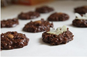 Овсяное шоколадное печенье без выпечки - фото шаг 5