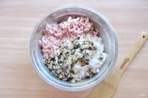 Голубцы с мясом, рисом и грибами - фото шаг 5