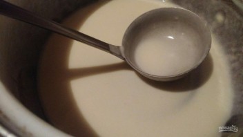Панкейки на кислом молоке и ряженке - фото шаг 1