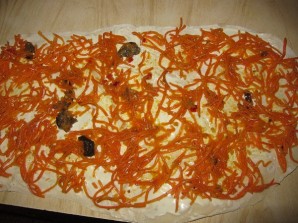 Лаваш с корейской морковкой и сыром - фото шаг 2