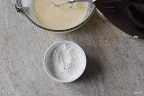 Быстрый торт в микроволновке - фото шаг 4