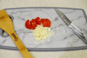 Куриные рулетики с помидорами и сыром - фото шаг 4