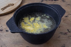 Суп из шпината и кукурузной муки - фото шаг 2