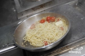 Спагетти с помидорами черри - фото шаг 7