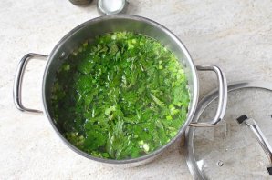 Куриный суп с крапивой - фото шаг 10