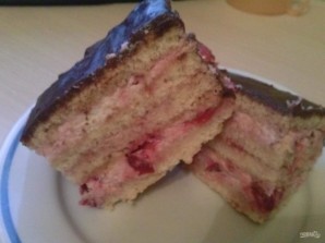 Бисквитный вишневый торт с творожным кремом - фото шаг 6