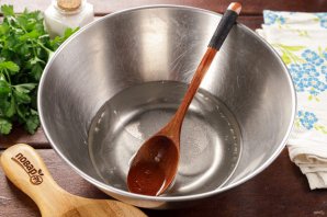 Тесто постное для чебуреков - фото шаг 2