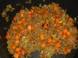 Рис с фаршем и морковью - фото шаг 3