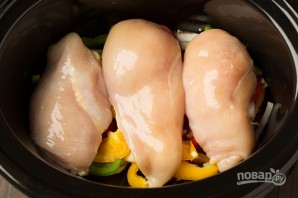 Тушеная курица с овощами в мультиварке - фото шаг 3