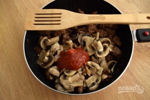 Мясо в сырном соусе с грибами - фото шаг 5