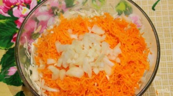 Салат из моркови по-деревенски - фото шаг 3
