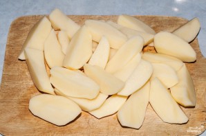Картошка, тушенная с баклажанами - фото шаг 3