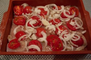Отбивные в духовке с помидорами и сыром - фото шаг 3