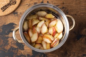 Варенье из яблок с грецкими орехами и лимоном - фото шаг 5