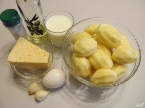 Картофель, запеченный в духовке с сыром - фото шаг 1