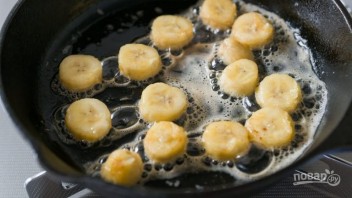 Десерт с карамелизированными бананами - фото шаг 2