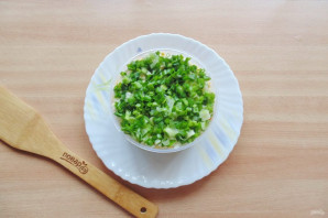 Слоеный салат с бужениной - фото шаг 8