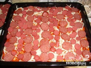 Домашняя пицца с колбасой - фото шаг 18