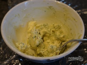 Масло с зеленью и специями - фото шаг 4