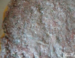 Мясной рулет в сырной оболочке - фото шаг 6