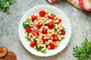 Новогодний салат с креветками - фото шаг 6