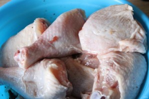 Запеченные куриные окорочка в маринаде с клюквенным джемом - фото шаг 3