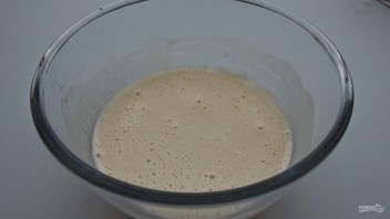 Тоненькие блины на молоке - фото шаг 3