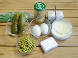 Салат с огурцами и сыром - фото шаг 1