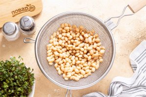 Фасоль с луком - фото шаг 4