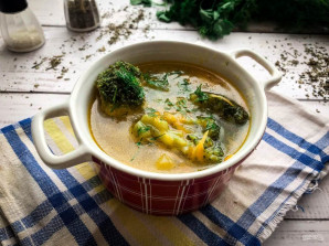 Суп из брокколи и зеленого горошка - фото шаг 7