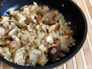 Картошка с белыми грибами - фото шаг 7