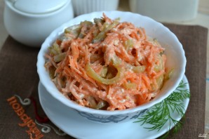 Салат из огурцов с морковкой по-корейски - фото шаг 9