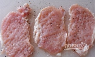 Отбивные из свинины на сковороде в кляре  - фото шаг 2