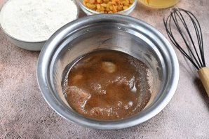 Пирог постный с изюмом - фото шаг 6