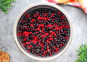 Конфитюр из черной и красной смородины - фото шаг 3