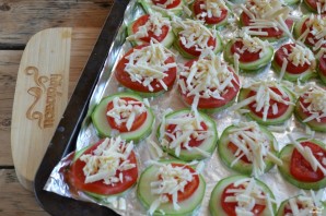 Кабачки с помидорами и сыром - фото шаг 4