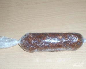 Шоколадная колбаса со сгущенкой - фото шаг 3