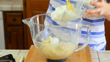 Яблочный пирог на рисовой муке - фото шаг 5