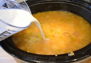 Картофельный суп в мультиварке - фото шаг 4