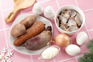 "Селёдка под шубой" на год Лошади - фото шаг 1