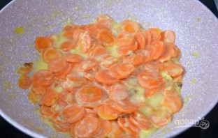 Тушеная морковь в молоке - фото шаг 5