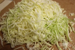 Салат из кукурузы и капусты - фото шаг 1